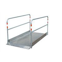 Passerelles en aluminium avec plaque de fond en acier - Schake