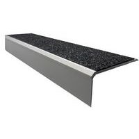 Nez de marche cornière avec grand bord sifflet - 3000l - Wattelez