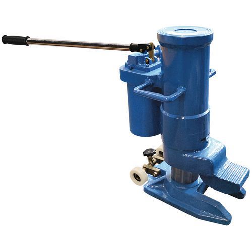 Cric hydraulique - Force 5 à 25 tonnes - Manutan Expert