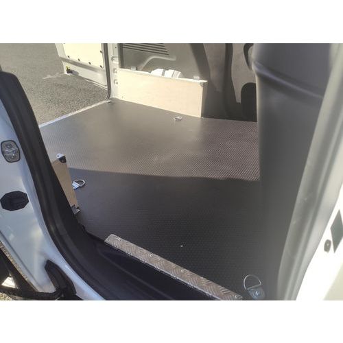 Plancher antidérapant pour véhicule utilitaire