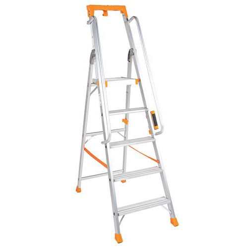 Escabeau professionnel aluminium avec rampe - Manutan Expert