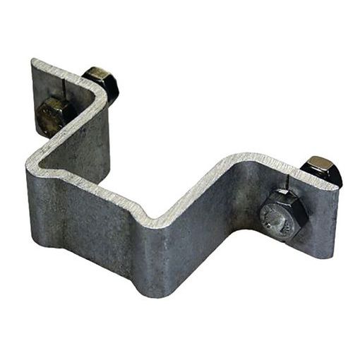 Bride de fixation pour poteau de signalisation