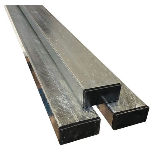 Poteau rectangulaire pour panneau signalisation acier galva 80x40 mm