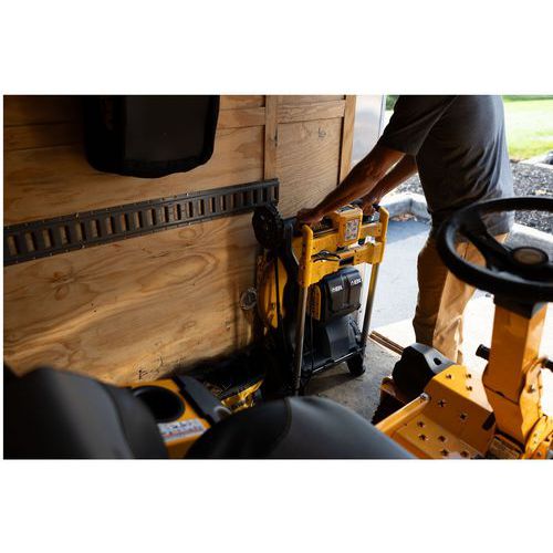Tondeuse XR 2 X 18V 8Ah Li-Ion Brushless - autopropulsée - Dewalt Tondeuse XR 2 X 18V 8Ah Li-Ion Brushless - autopropulsée - Dewalt