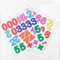 Ensemble 100 chiffres et symboles magnétiques multicolores thumbnail image
