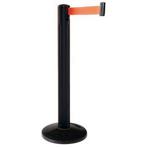 Beltrac - Poteau de balisage extérieur sangle orange - 970mm hauteur - PVC noir - 3.70m sangle - Éco-responsable