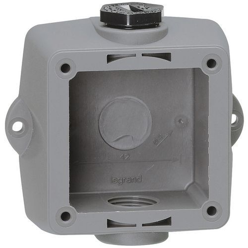 Boitier Socle 2p+t 16a