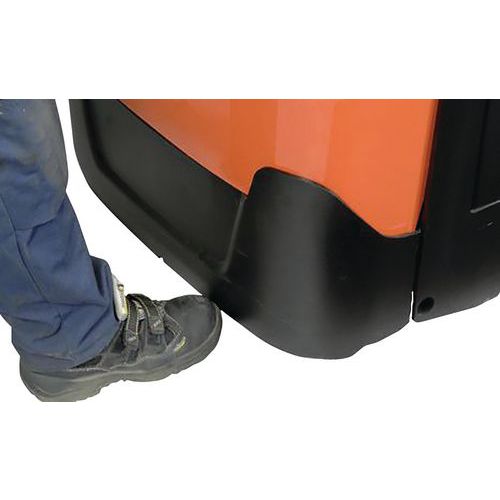 garde au sol rabaissée pour une meilleure protection des pieds garde au sol rabaissée pour une meilleure protection des pieds