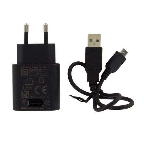 Chargeur USB 5V sur prise secteur avec câble Manutan.fr
