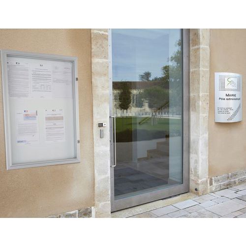 Vitrine d'affichage Classique porte battante Gris - Magnétique, Fond Acier, 1 Porte Verre, 50x68x4.5cm, Capacité 4 feuilles