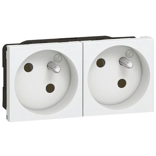 Prise Secteur Inclinée Double 45x45 10/16 A