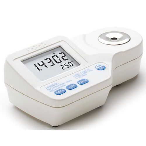 Hanna Instruments - Réfractomètre Numérique Portatif Universel - Indice de Réfraction - Étanche pour Industrie et Eau - Précision ± 0.3 °C
