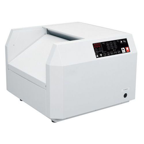 Uchida - Agrafeuse-plieuse U-Booklet - 16 feuilles - 220V - Matériel bureautique professionnel