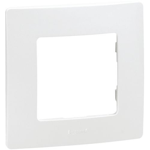 Plaque pour interrupteur et prise Legrand Plaque étanche Niloe IP44