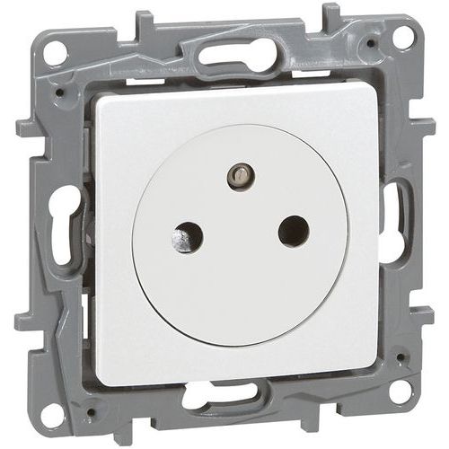 Prise 2p+t à Bornes Auto