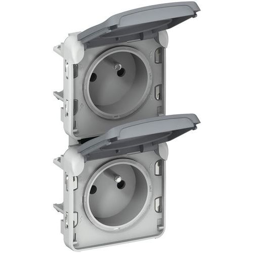 Prise De Courant Étanche 2p+t à La Verticale