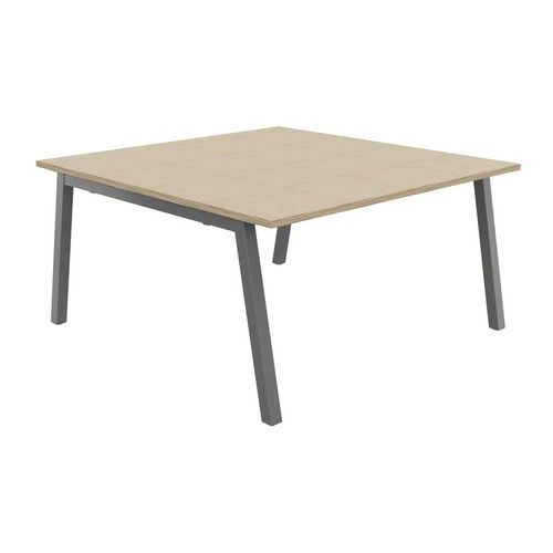 Table Partage 140 X 143 Cm Chêne / Alu