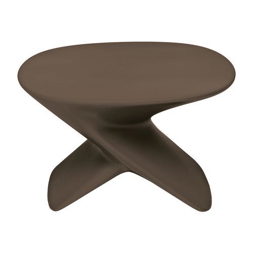 Qui est Paul - Table basse Ublo Taupe RAL 7006 - Polyéthylène - Piétement En X - 61.5 cm - Mobilier d'extérieur